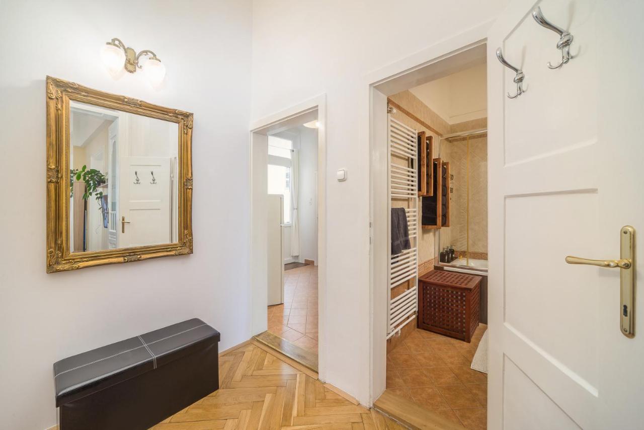 Vintage Apartment Печ Экстерьер фото
