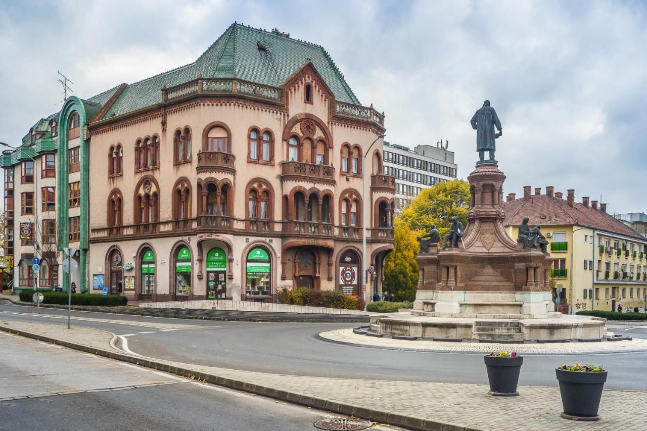 Vintage Apartment Печ Экстерьер фото